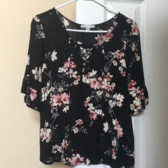 American Eagle Outfitters Tops - American eagle black floral tie top